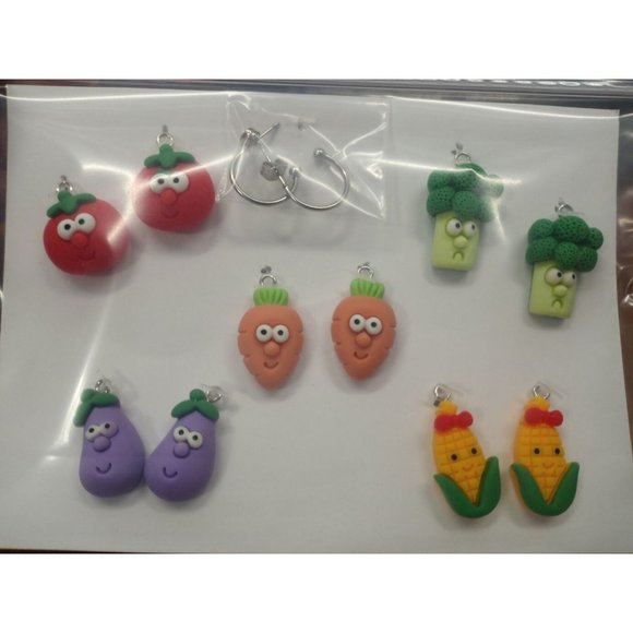 NEW Veggie Interchangeable Food Charm Earrings 5 Pairs in Set Stainless Steel - Picture 4 of 6